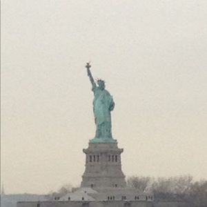 Meet your Posher, Dania